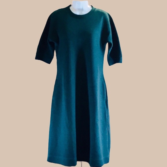 green dress uniqlo Uniqlo is a Necessity